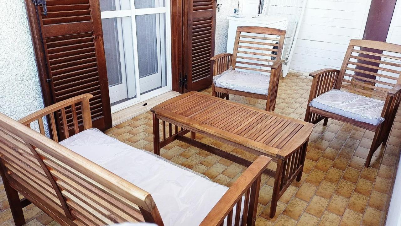 Casa Magnolia Apartamento Pomezia Exterior foto